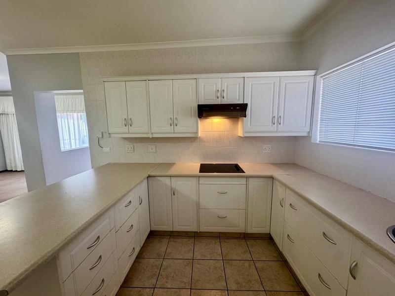 3 Bedroom Property for Sale in Linkside Western Cape